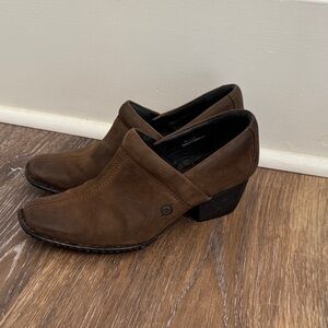 Born Brown Leather Women’s Clog Ankle Boots 8.5 with Heel